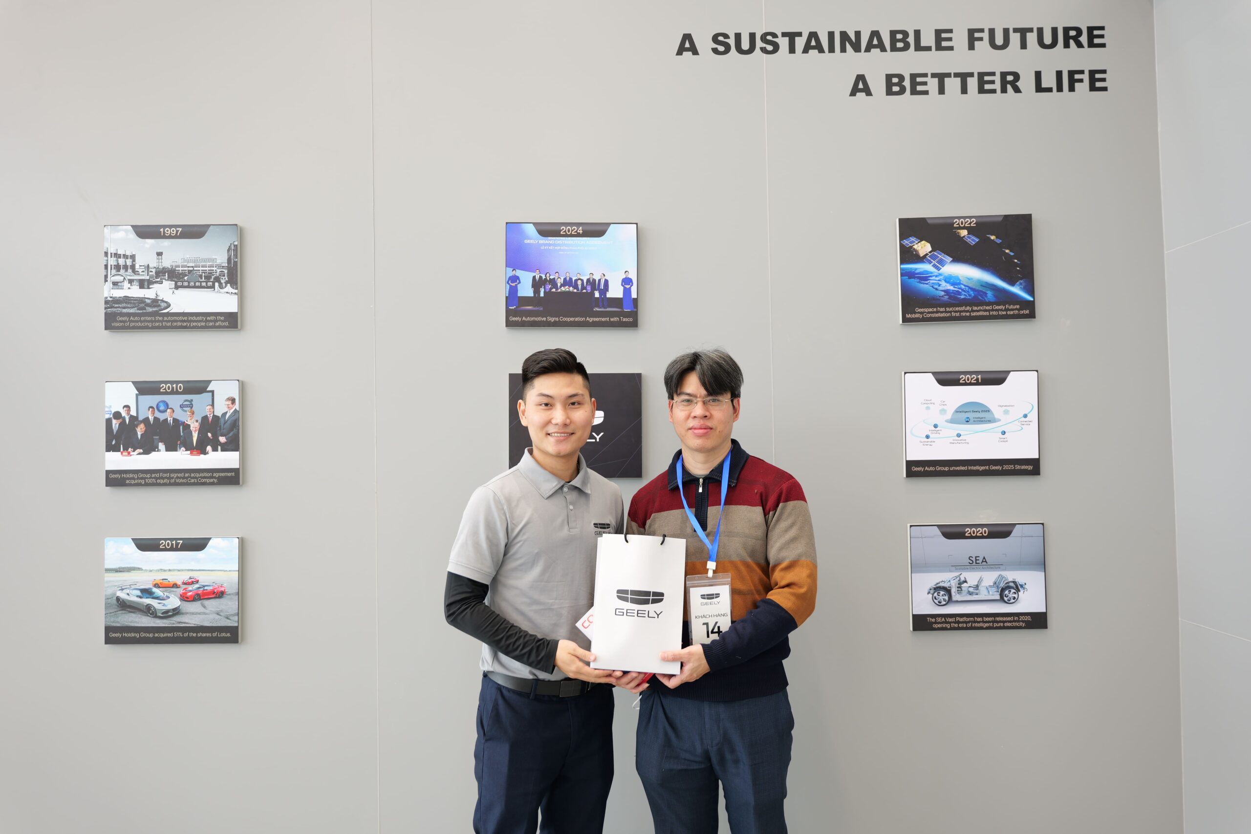 Những món quà độc quyền Geely Bắc Giang tri ân khách hàng 