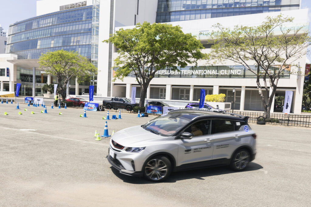 Lịch lái thử Geely Coolray