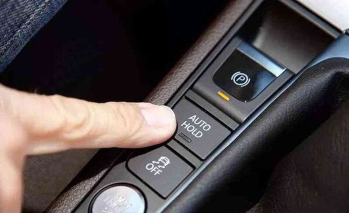 Auto Hold là hệ thống giữ phanh tự động