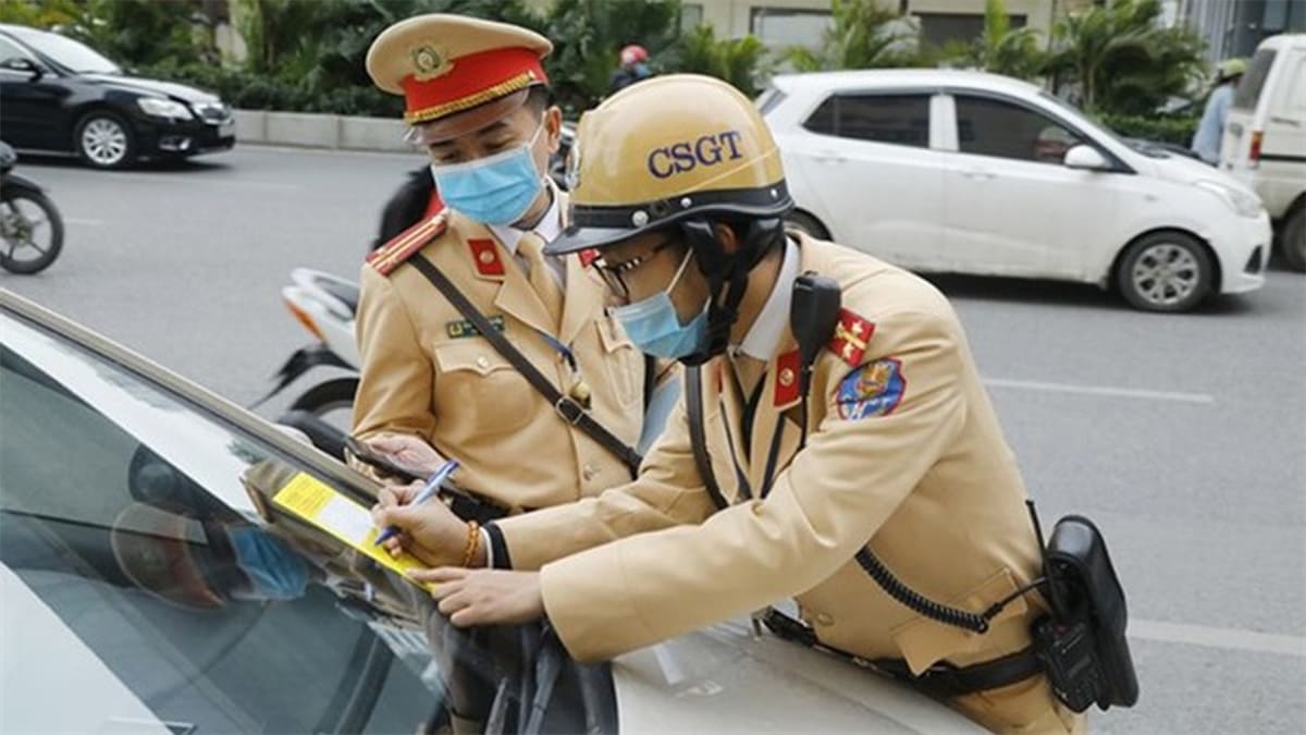 Mức phạt vi phạm khi di chuyển trên đường đôi